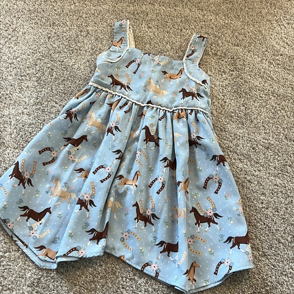 Horse top - Picture 1 of 5